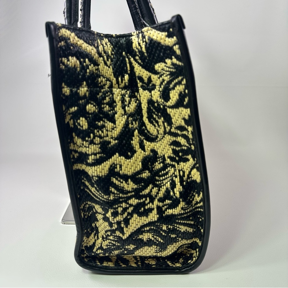 NEW! Extra Large Versace Athena Baroque Tote - Picture 7 of 11